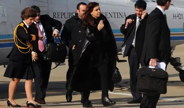 Casación anuló una causa contra Cristina Kirchner por el uso de los vuelos presidenciales para trasladar muebles