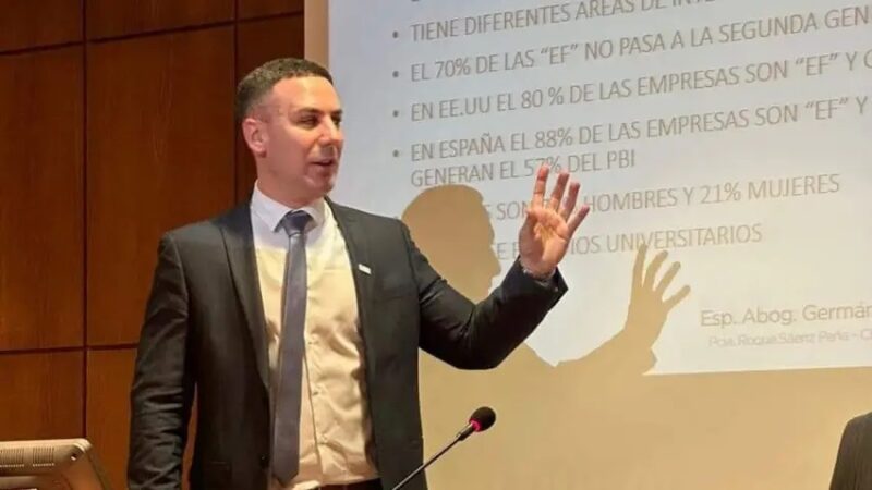 EN UNA MAESTRÍA EN DERECHO Y FAMILIA: El Rector de la Uncaus disertó en la Universidad de Barcelona