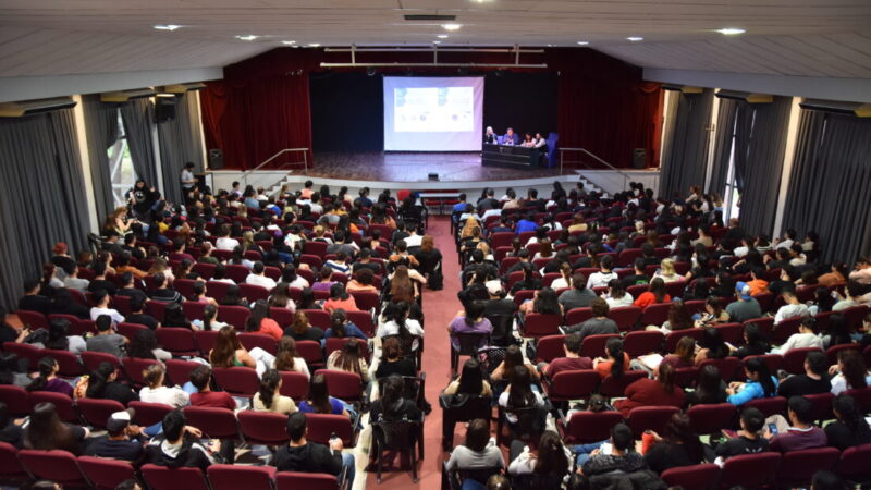 Con destacados disertantes, la UNCAUS realizó una Jornada de desafíos actuales para futuros profesionales de la salud