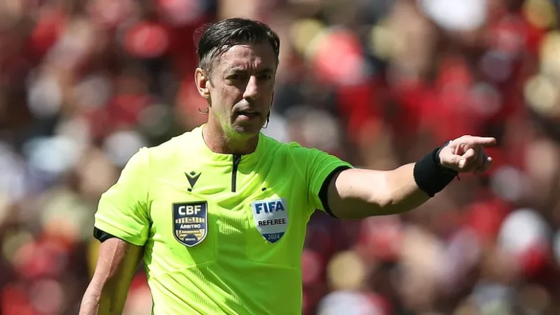 Raphael Claus, el árbitro de la final entre Argentina y Colombia