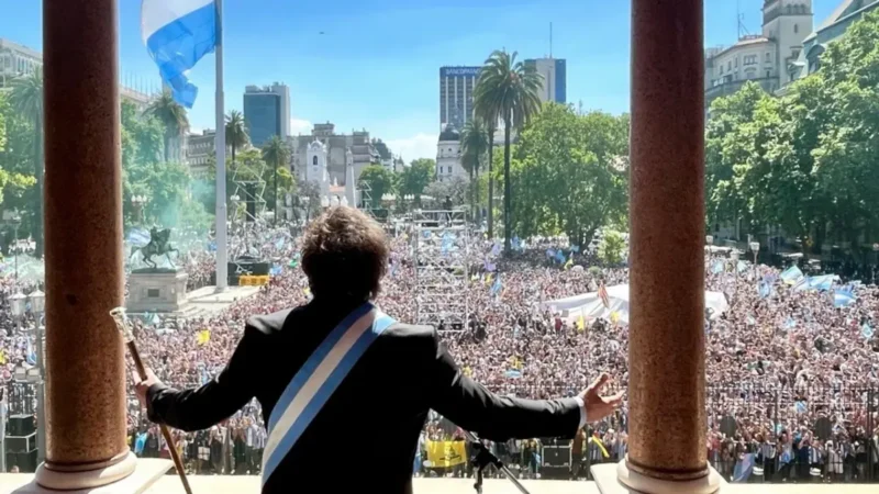 Antes de firmar el Pacto de Mayo en Tucumán, Javier Milei promulgó la Ley Bases y el paquete fiscal