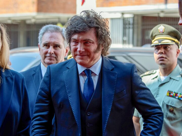 Javier Milei y sus medidas, EN VIVO: el Gobierno defiende su postura de no asistir a las familias endeudadas con créditos y apuntó contra el peronismo