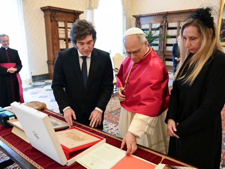 Con Karina Milei a la cabeza, el Gobierno comienza esta semana a organizar la visita del papa León XIV